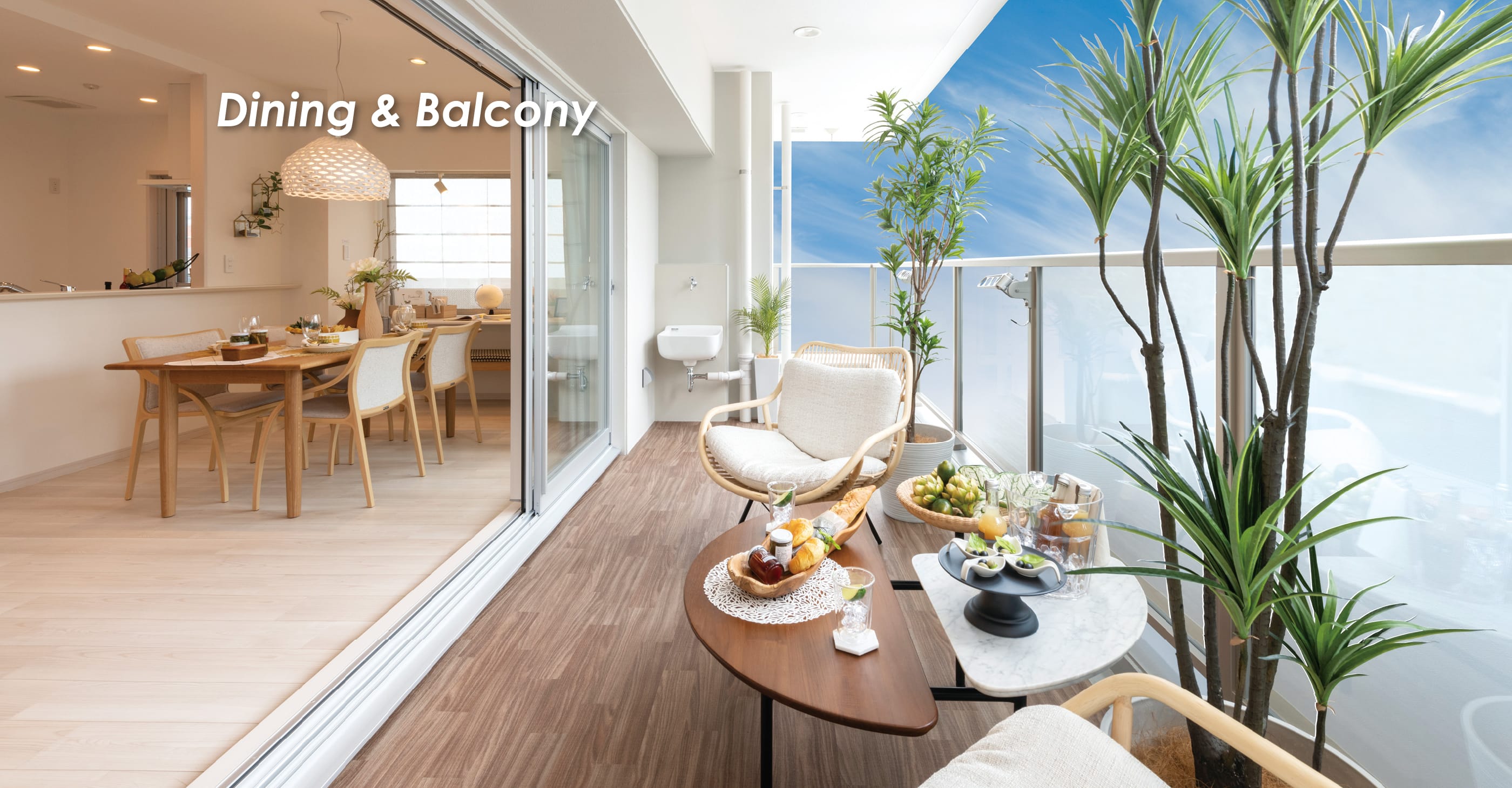 Dining & Balcony